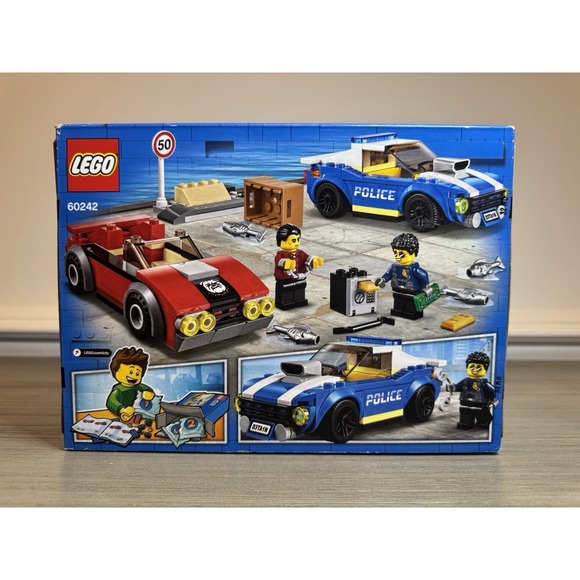 Lego City Police Highway Arrest - 185 Piece Mini Figures Vito Detain Duke SEALED - Picture 2 of 6